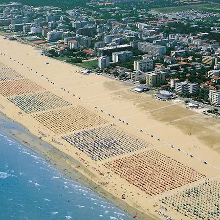 Sun, Sea And Poolside Bliss-beahost * Bibione
