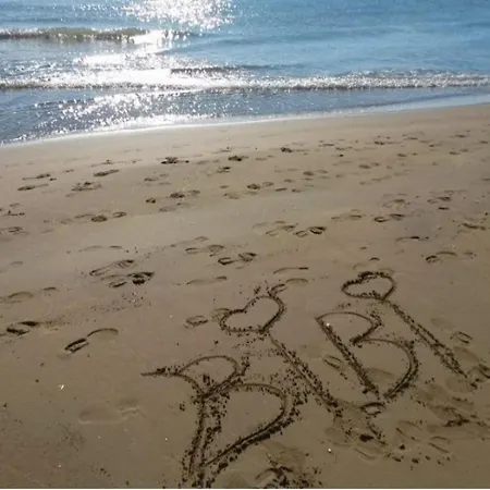 Sun, Sea And Poolside Bliss-beahost شقة *