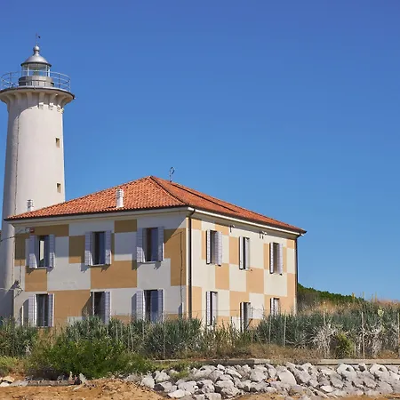 Sun, Sea And Poolside Bliss-beahost Lejlighed