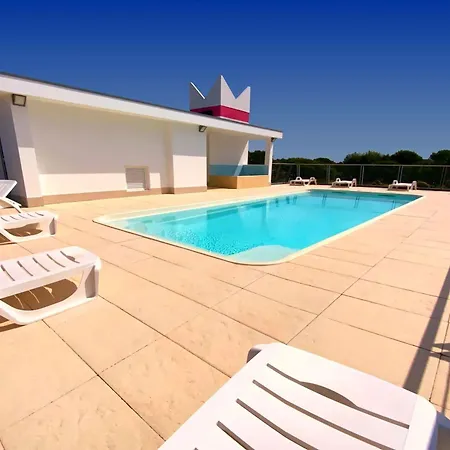 Sun, Sea And Poolside Bliss-beahost Apartment Bibione