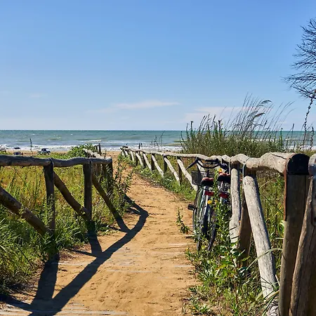 Sun, Sea And Poolside Bliss-beahost * Bibione