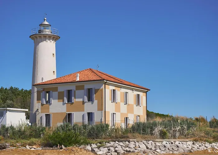 Lejlighed Sun, Sea And Poolside Bliss-beahost